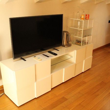 Bb Tortona Bed & Breakfast Milan Bagian luar foto