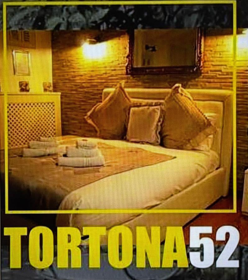 Bb Tortona Bed & Breakfast Milan Bagian luar foto