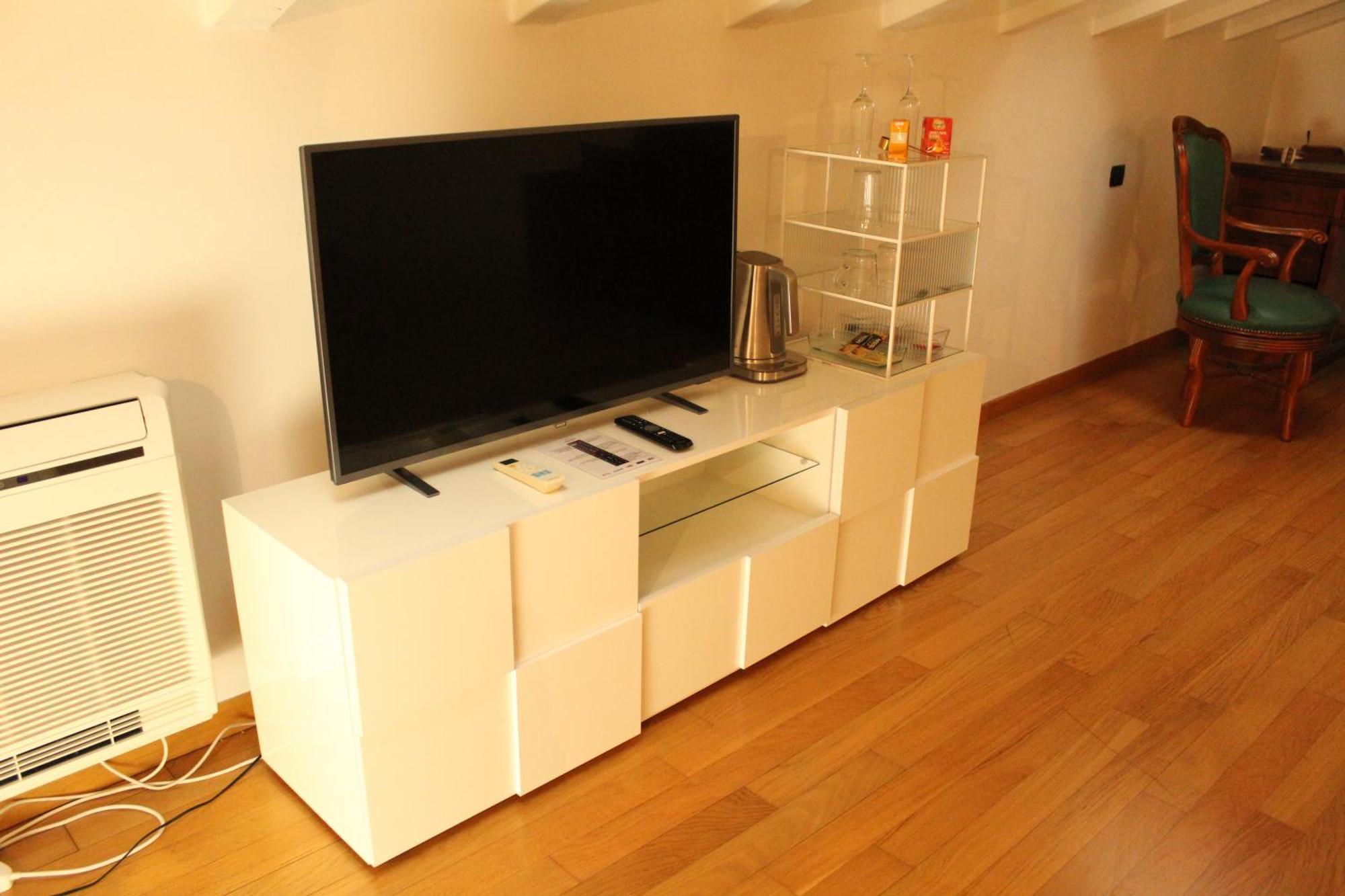 Bb Tortona Bed & Breakfast Milan Bagian luar foto
